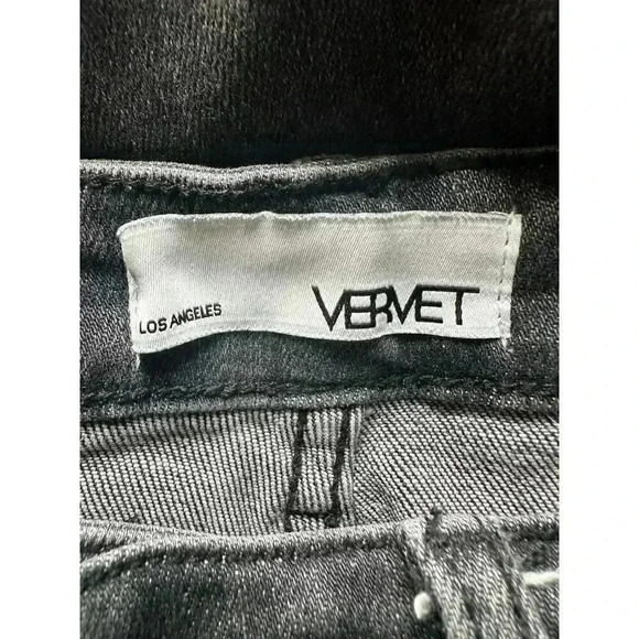 VERVET BLACK DISTRESSED WITH DISTRESSED HEM JEANS- SIZE 25 (INSEAM 27.5”) - Picture 6 of 7